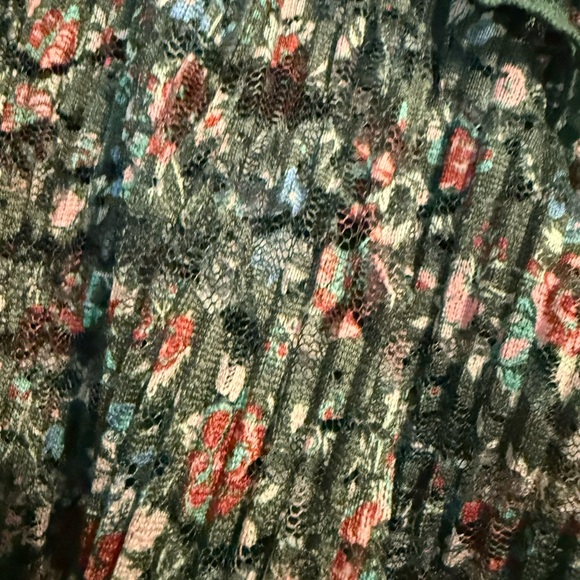 Anthropology Porridge Elegant Green Floral Blouse - Picture 6 of 10